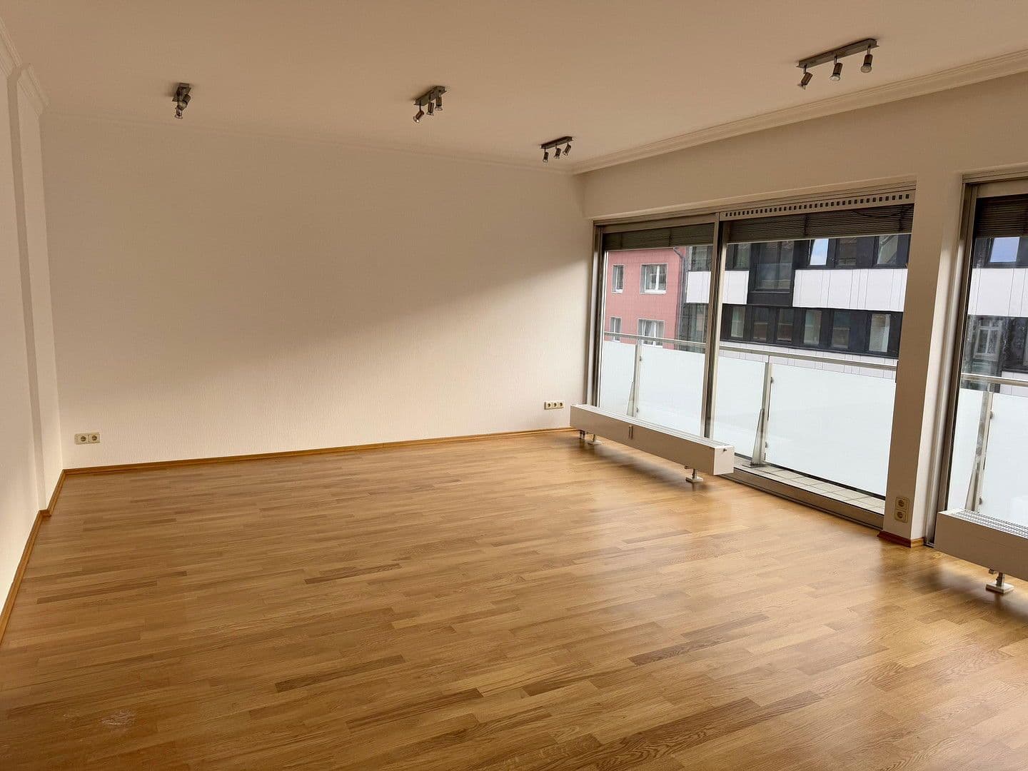 Pronájem bytu 2+1 62 m², Theaterstr. 71, Cáchy, Severní Porýní-Vestfálsko Pronájem bytu 2+1 62 m², Theaterstr. 71, Cáchy, Severní Porýní-Vestfálsko