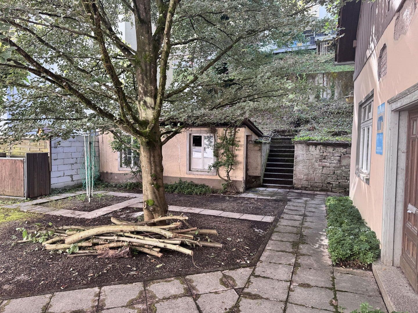 Prodej domu 168 m², pozemek 337 m², Baden-Baden, Bádensko-Württembersko Prodej domu 168 m², pozemek 337 m², Baden-Baden, Bádensko-Württembersko