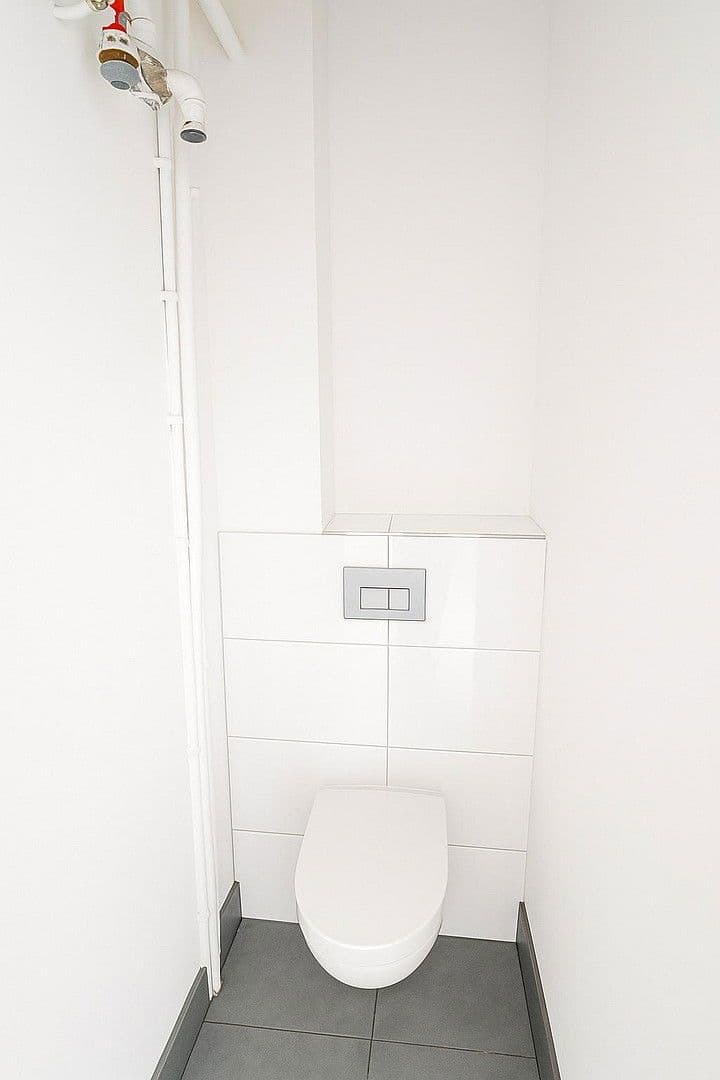 Pronájem bytu 2+1 47 m², Mainkurstraße 32, Frankfurt, Hessen Pronájem bytu 2+1 47 m², Mainkurstraße 32, Frankfurt, Hessen