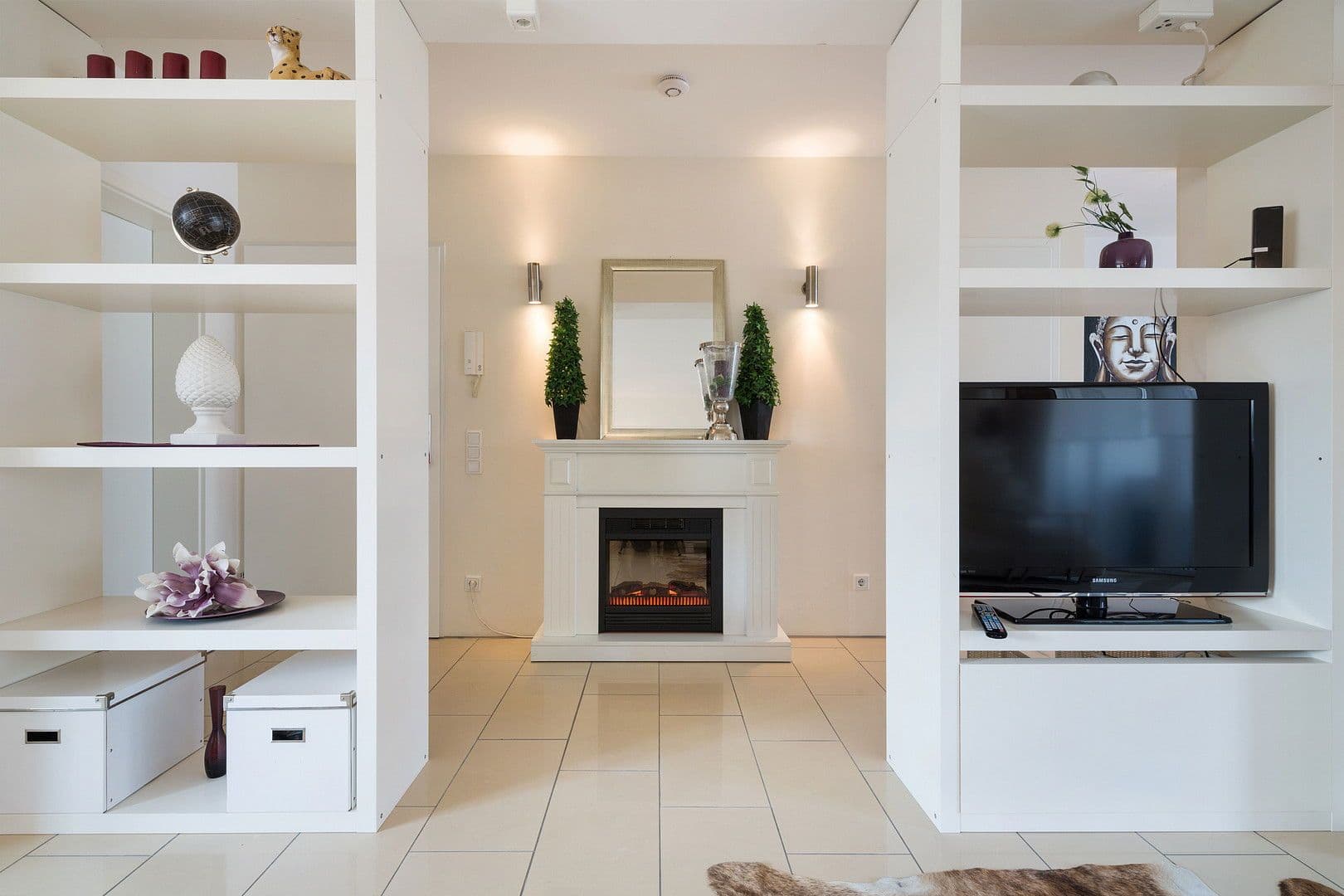 Pronájem bytu 2+1 60 m², Düsseldorf, Severní Porýní-Vestfálsko Pronájem bytu 2+1 60 m², Düsseldorf, Severní Porýní-Vestfálsko