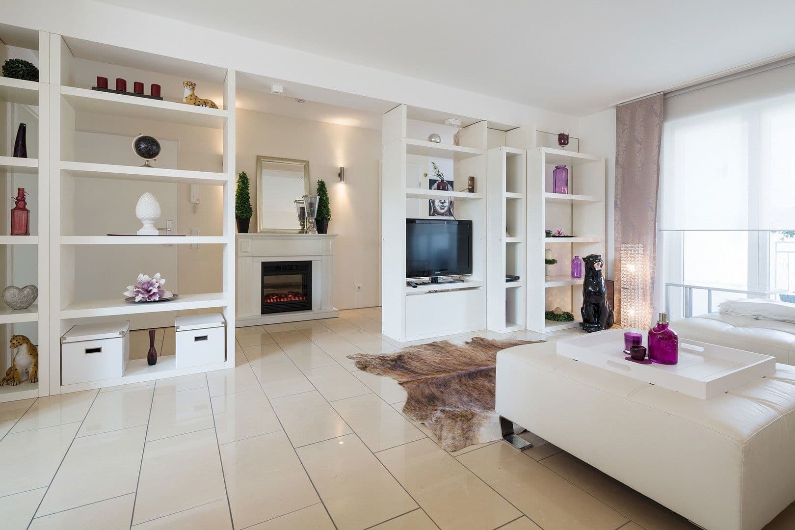 Pronájem bytu 2+1 60 m², Düsseldorf, Severní Porýní-Vestfálsko Pronájem bytu 2+1 60 m², Düsseldorf, Severní Porýní-Vestfálsko