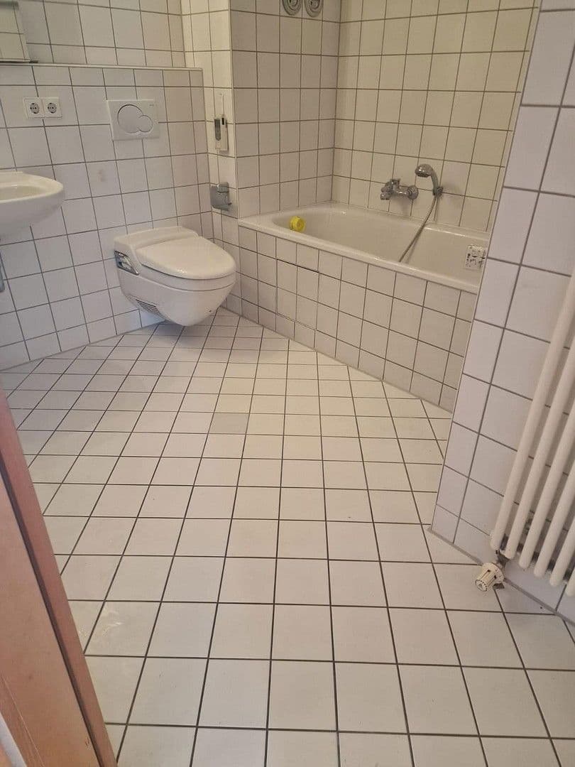 Pronájem bytu 4+1 104 m², Neu-Ulm, Bavorsko Pronájem bytu 4+1 104 m², Neu-Ulm, Bavorsko