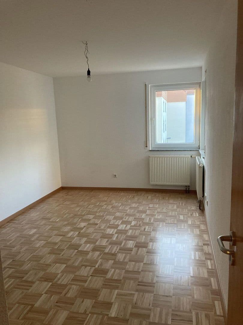 Pronájem bytu 4+1 104 m², Neu-Ulm, Bavorsko Pronájem bytu 4+1 104 m², Neu-Ulm, Bavorsko