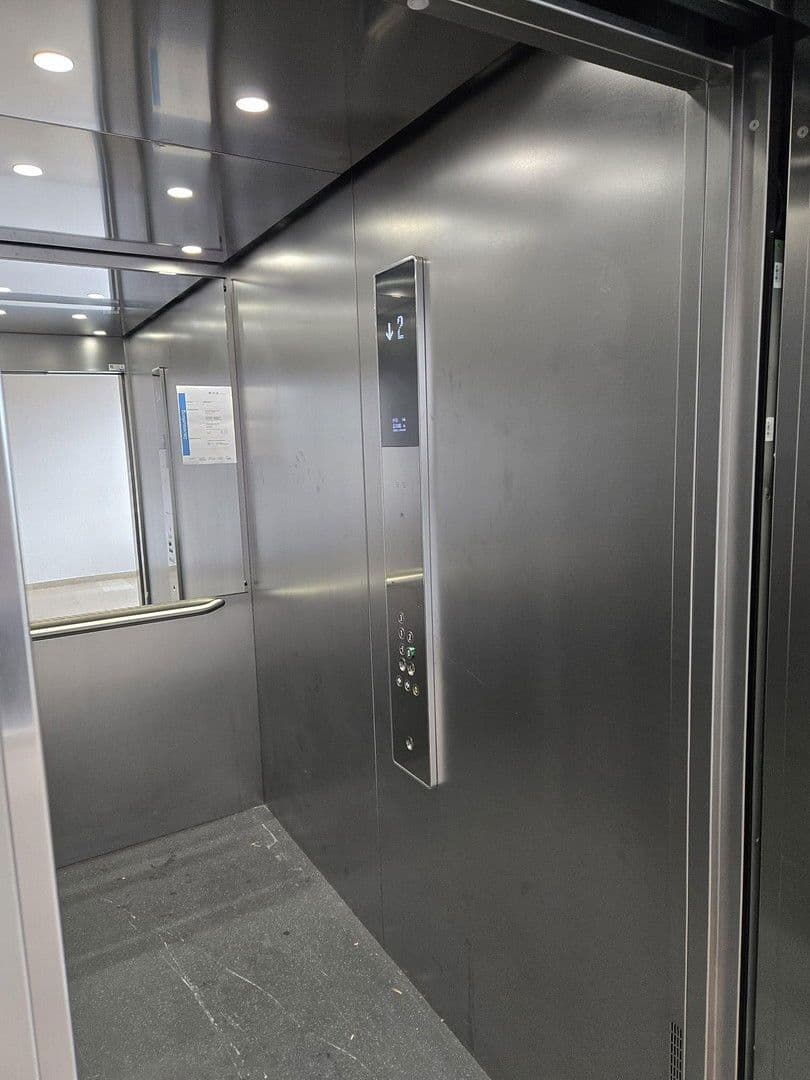 Prodej kanceláře 515 m², Drygalski-Allee 33b, München, Bavorsko Prodej kanceláře 515 m², Drygalski-Allee 33b, München, Bavorsko