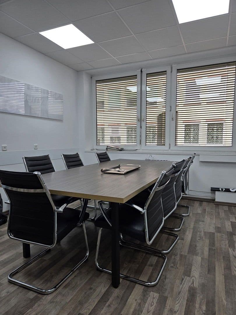 Prodej kanceláře 515 m², Drygalski-Allee 33b, München, Bavorsko Prodej kanceláře 515 m², Drygalski-Allee 33b, München, Bavorsko