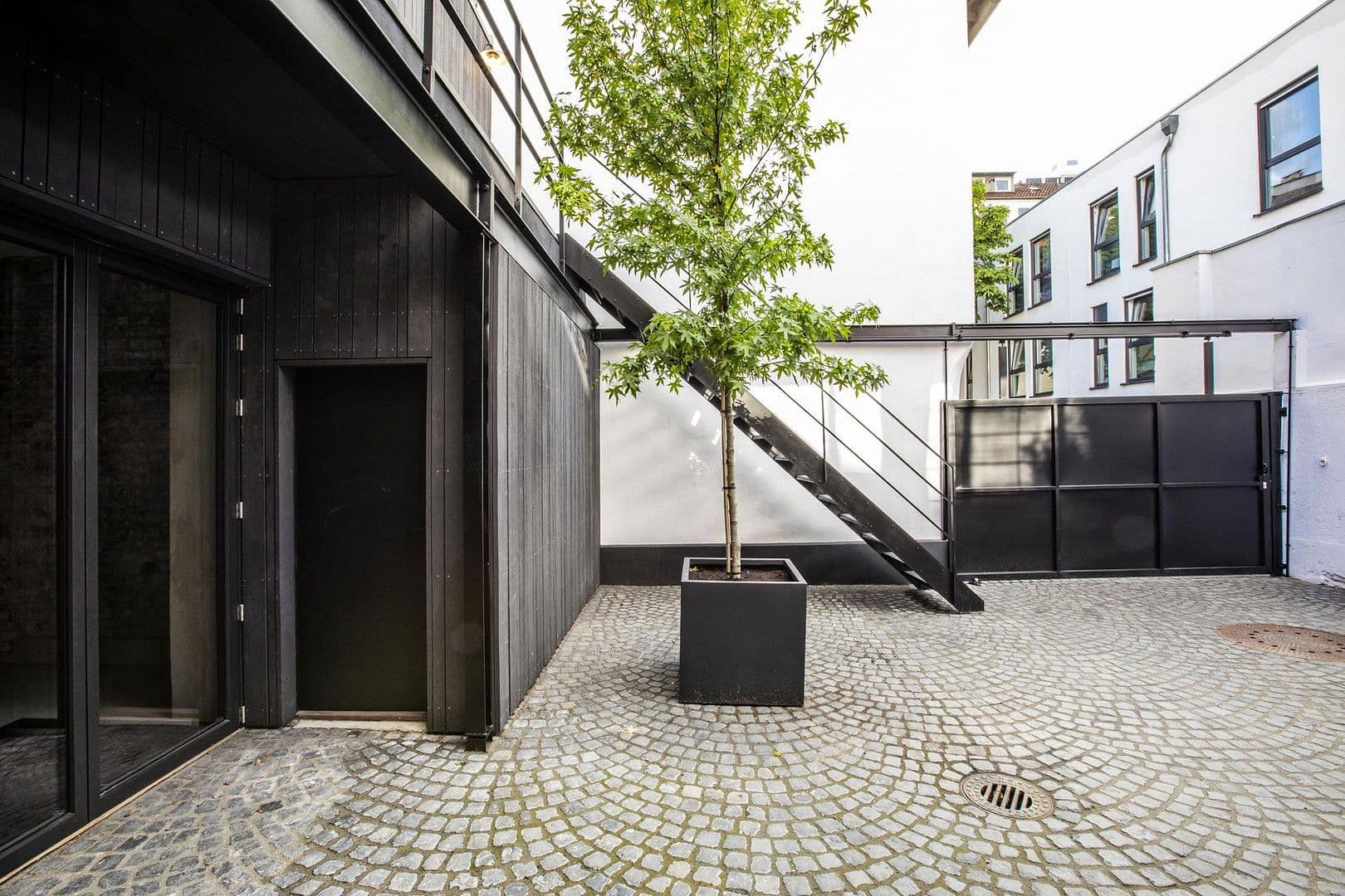 Prodej bytu  294 m², Jahnstraße 16a, Düsseldorf, Severní Porýní-Vestfálsko Prodej bytu  294 m², Jahnstraße 16a, Düsseldorf, Severní Porýní-Vestfálsko