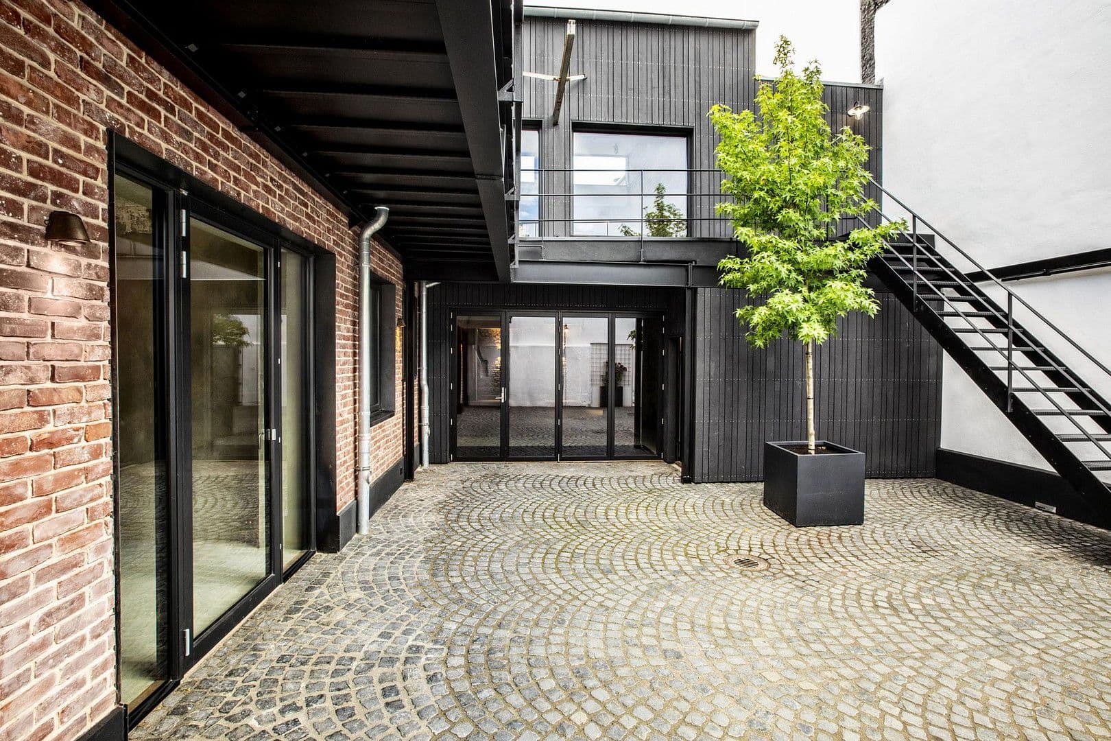 Prodej bytu  294 m², Jahnstraße 16a, Düsseldorf, Severní Porýní-Vestfálsko Prodej bytu  294 m², Jahnstraße 16a, Düsseldorf, Severní Porýní-Vestfálsko