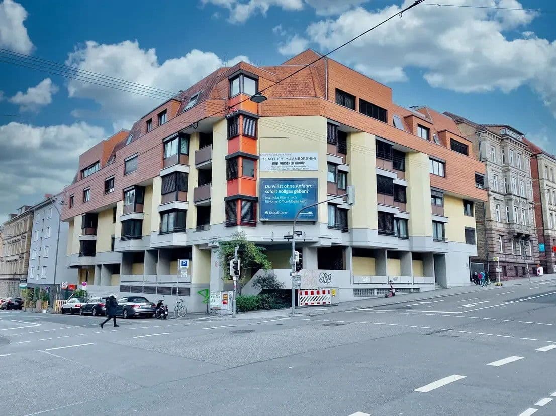Pronájem bytu 1+1 35 m², Augustenstr. 81, Stuttgart, Bádensko-Württembersko Pronájem bytu 1+1 35 m², Augustenstr. 81, Stuttgart, Bádensko-Württembersko