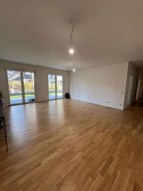 Pronájem bytu 3+1 127 m², Regattastr 51e, Berlin, Berlín Pronájem bytu 3+1 127 m², Regattastr 51e, Berlin, Berlín