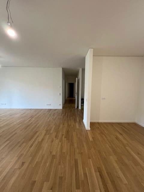 Pronájem bytu 3+1 127 m², Regattastr 51e, Berlin, Berlín Pronájem bytu 3+1 127 m², Regattastr 51e, Berlin, Berlín