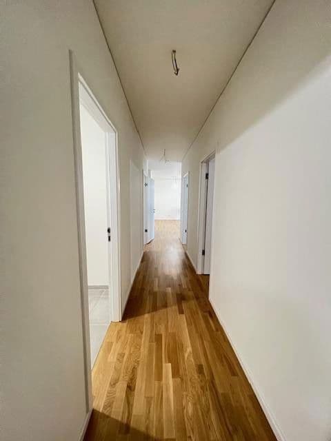 Pronájem bytu 3+1 127 m², Regattastr 51e, Berlin, Berlín Pronájem bytu 3+1 127 m², Regattastr 51e, Berlin, Berlín