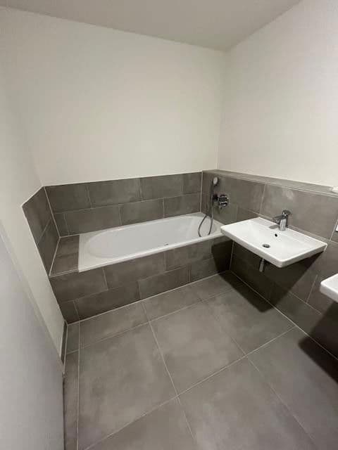 Pronájem bytu 3+1 127 m², Regattastr 51e, Berlin, Berlín Pronájem bytu 3+1 127 m², Regattastr 51e, Berlin, Berlín