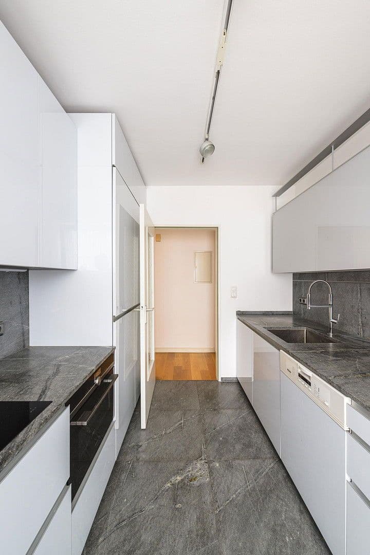 Prodej bytu 4+kk 118 m², München - Bogenhausen, Bavorsko Prodej bytu 4+kk 118 m², München - Bogenhausen, Bavorsko