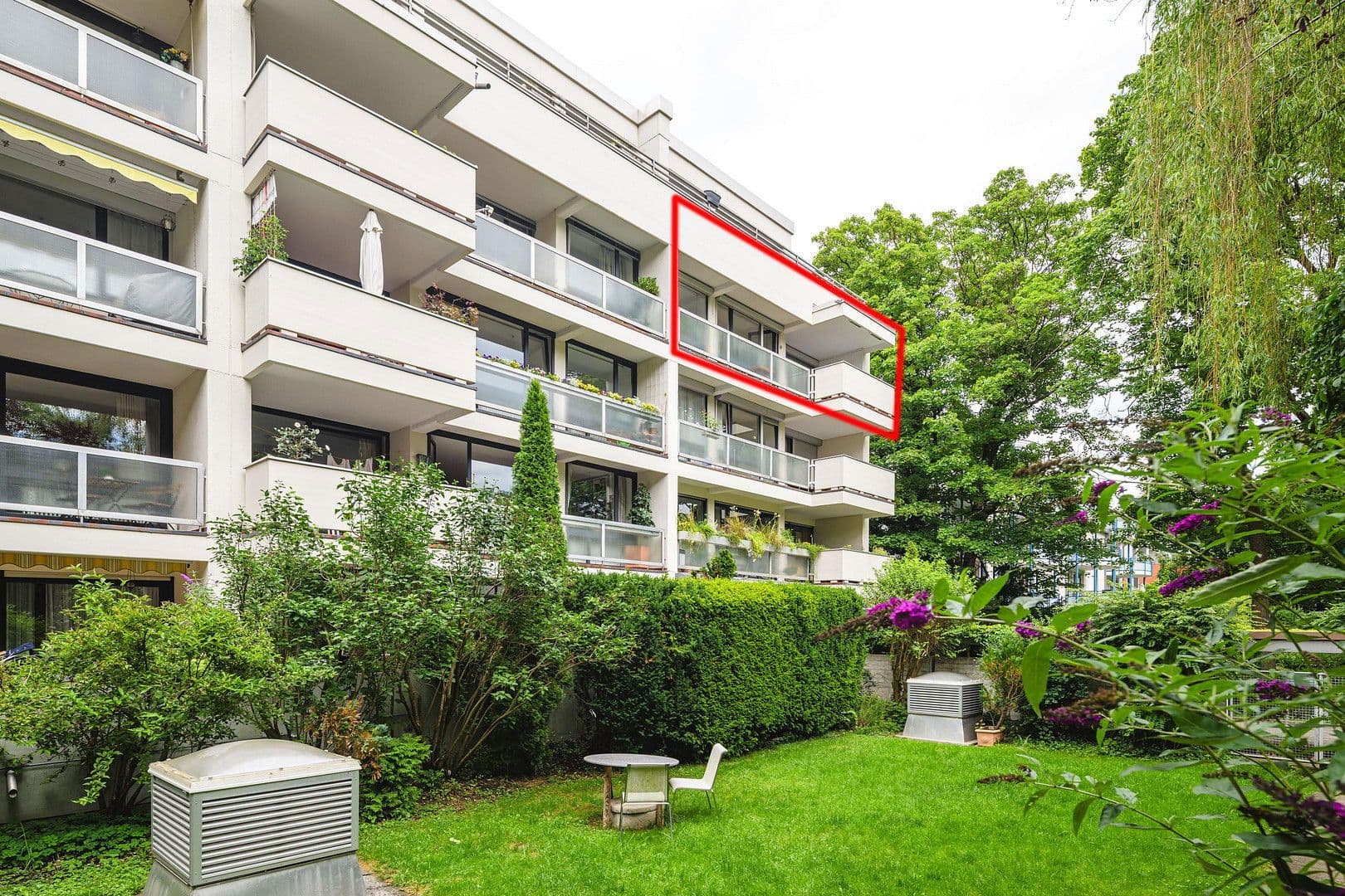 Prodej bytu 4+kk 118 m², München - Bogenhausen, Bavorsko Prodej bytu 4+kk 118 m², München - Bogenhausen, Bavorsko
