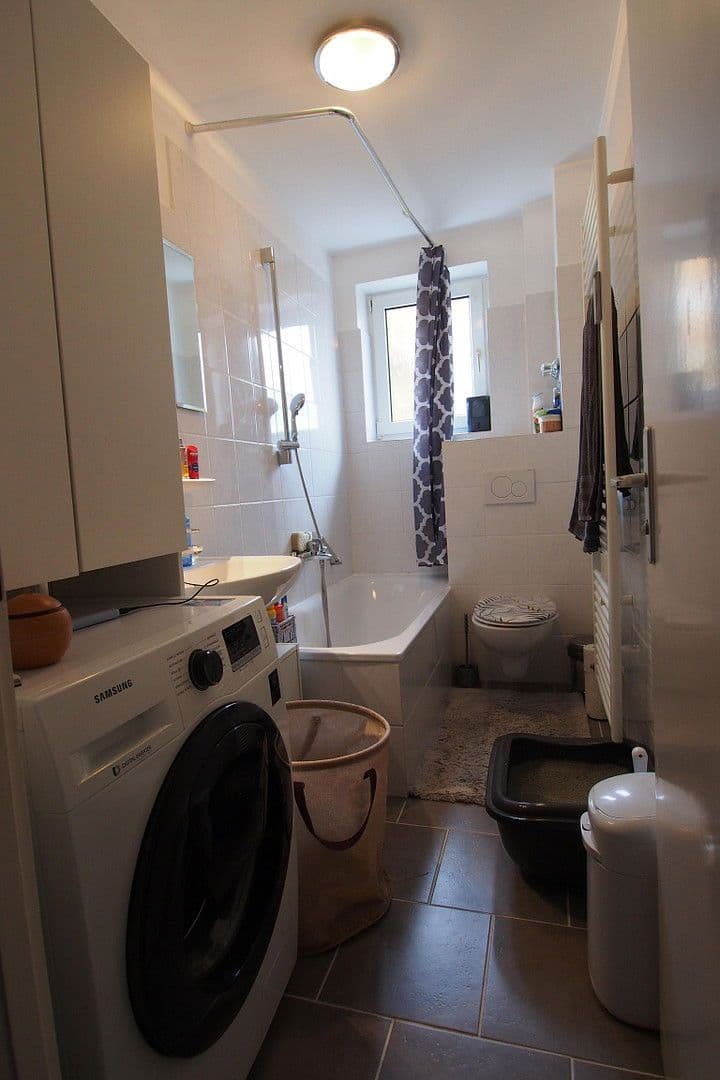 Pronájem bytu 2+1 60 m², Holzstraße 5, Fürstenfeldbruck, Bavorsko Pronájem bytu 2+1 60 m², Holzstraße 5, Fürstenfeldbruck, Bavorsko