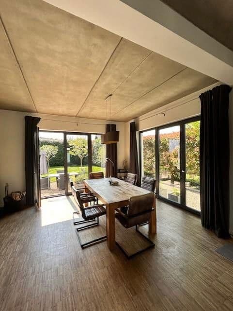 Prodej domu 316 m², pozemek 1.000 m², Diamntstrasse, Trebur, Hessen Prodej domu 316 m², pozemek 1.000 m², Diamntstrasse, Trebur, Hessen