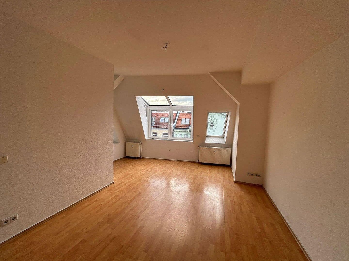 Prodej bytu 2+1 62 m², Berlin, Berlín Prodej bytu 2+1 62 m², Berlin, Berlín