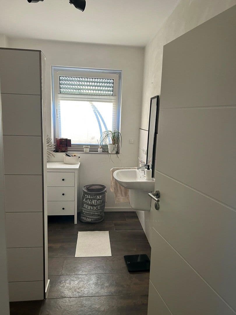 Pronájem bytu 2+1 55 m², Ocholter Straße 5a, Bad Zwischenahn, Dolní Sasko Pronájem bytu 2+1 55 m², Ocholter Straße 5a, Bad Zwischenahn, Dolní Sasko