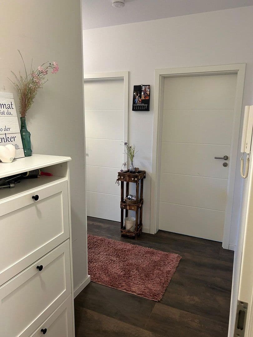 Pronájem bytu 2+1 55 m², Ocholter Straße 5a, Bad Zwischenahn, Dolní Sasko Pronájem bytu 2+1 55 m², Ocholter Straße 5a, Bad Zwischenahn, Dolní Sasko