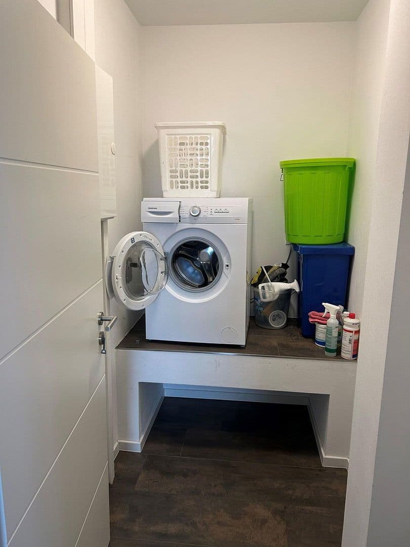 Pronájem bytu 2+1 55 m², Ocholter Straße 5a, Bad Zwischenahn, Dolní Sasko Pronájem bytu 2+1 55 m², Ocholter Straße 5a, Bad Zwischenahn, Dolní Sasko