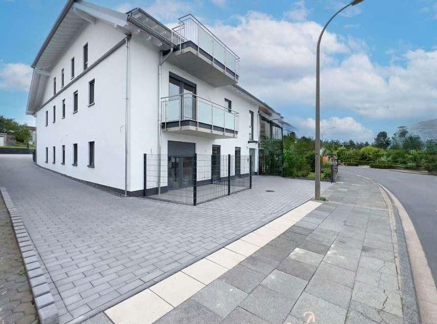 Prodej bytu 3+1 81 m², Rheinbach, Severní Porýní-Vestfálsko Prodej bytu 3+1 81 m², Rheinbach, Severní Porýní-Vestfálsko