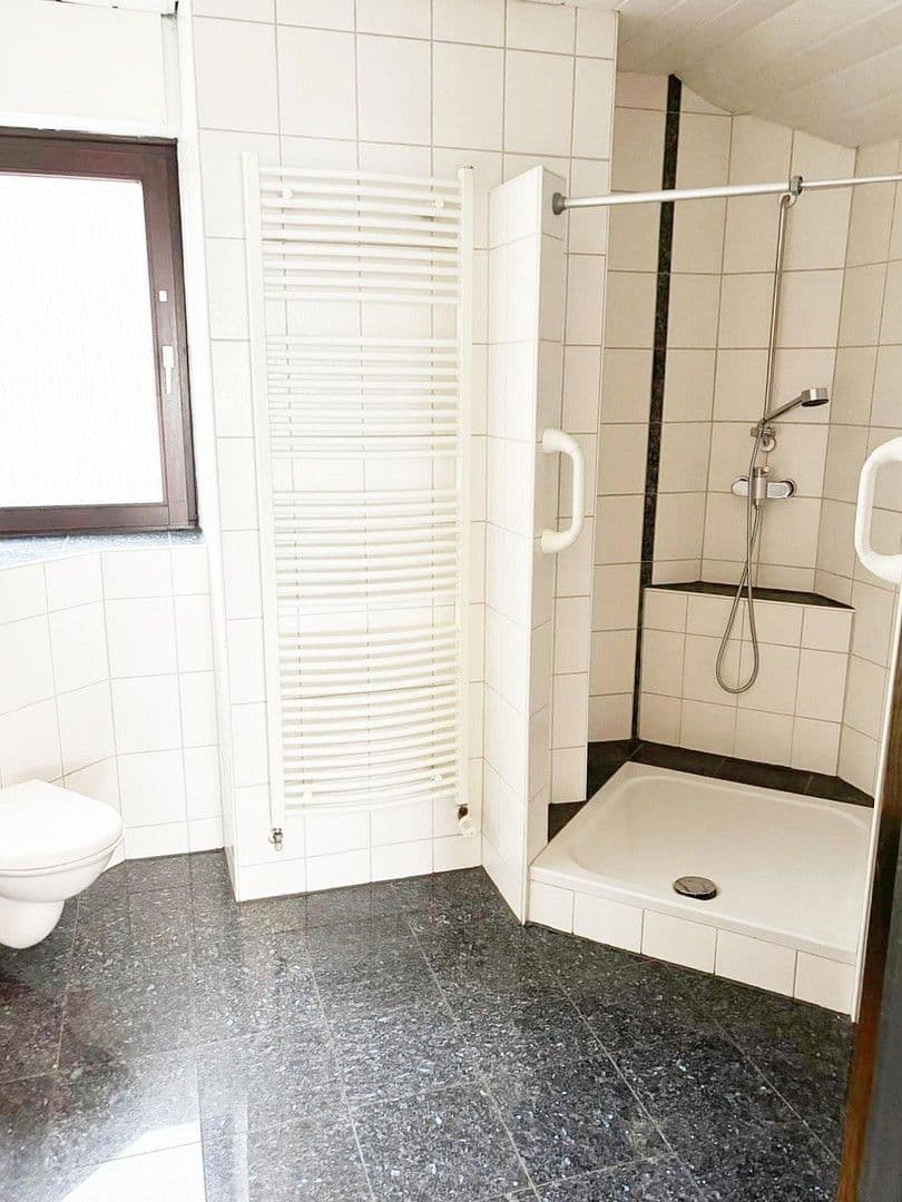 Prodej domu 276 m², pozemek 961 m², Duisburg, Severní Porýní-Vestfálsko Prodej domu 276 m², pozemek 961 m², Duisburg, Severní Porýní-Vestfálsko