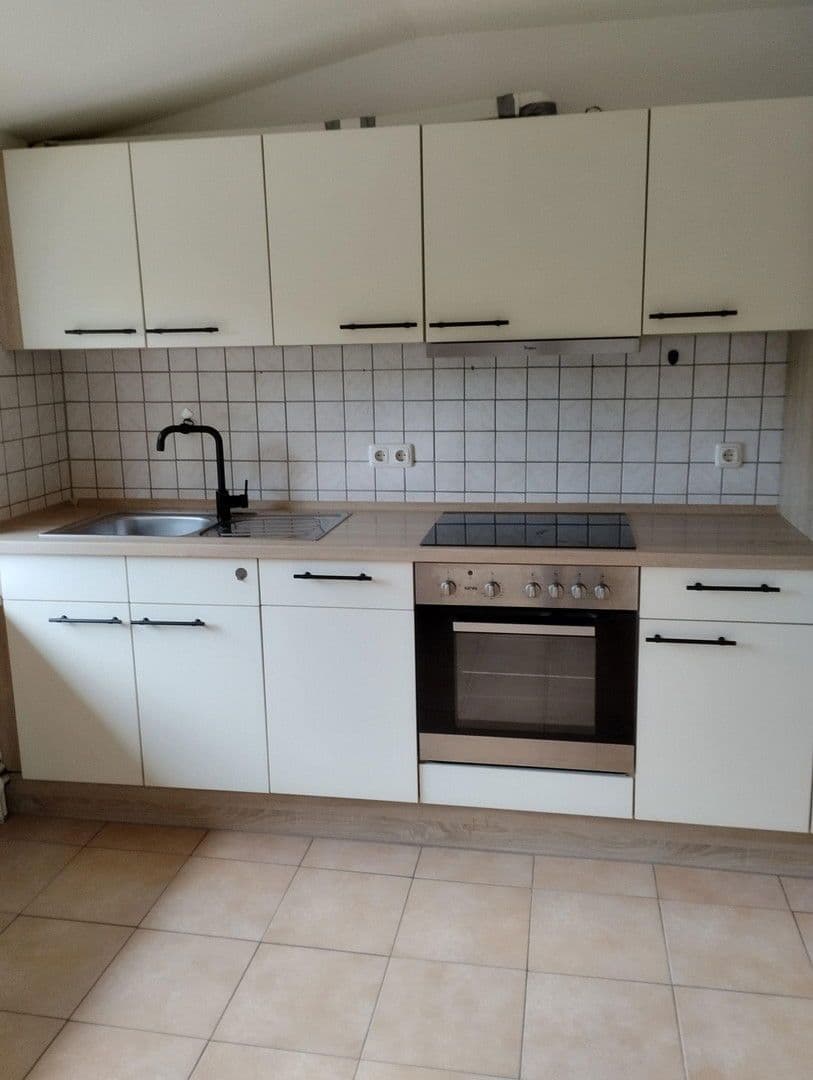 Pronájem bytu 3+1 77 m², Mannhagener Straße 5, Panten, Šlesvicko-Holštýnsko Pronájem bytu 3+1 77 m², Mannhagener Straße 5, Panten, Šlesvicko-Holštýnsko