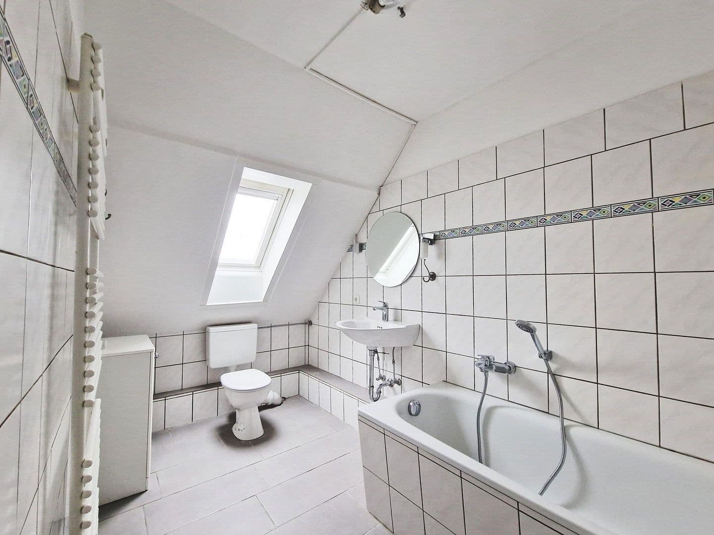 Pronájem bytu 4+1 115 m², Göhrdestraße 1a, Himbergen, Dolní Sasko Pronájem bytu 4+1 115 m², Göhrdestraße 1a, Himbergen, Dolní Sasko