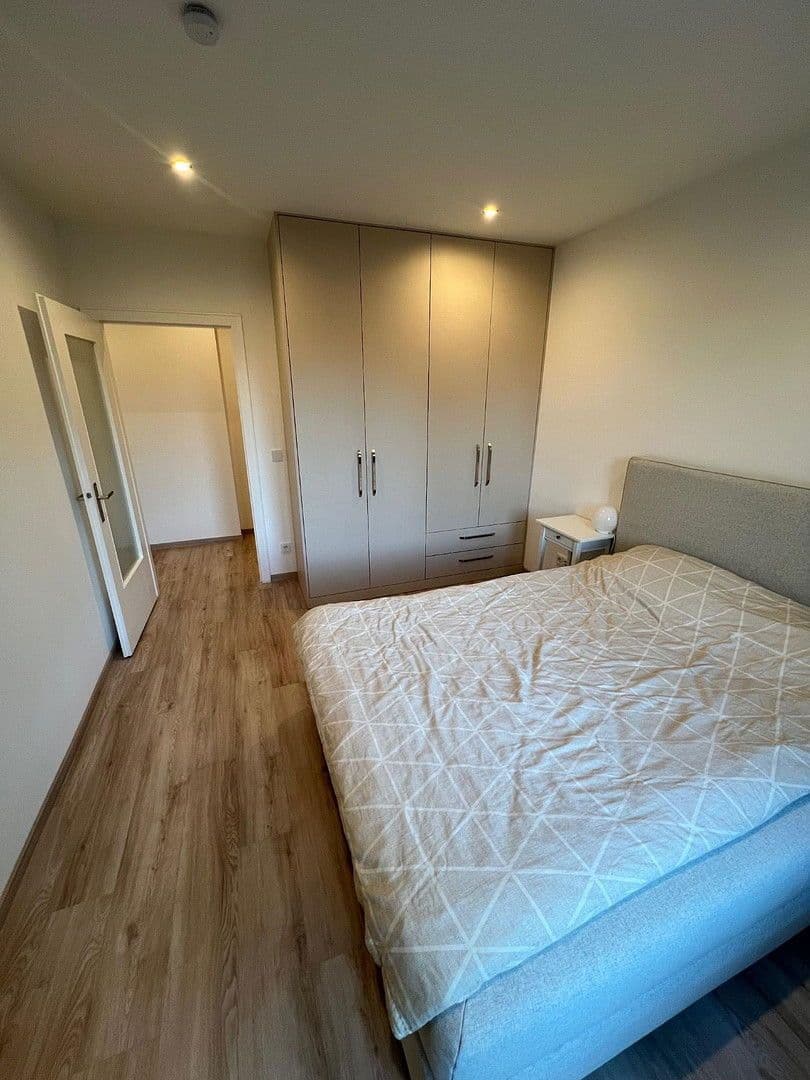 Pronájem bytu 2+1 56 m², Thiedeweg 28, Hamburg, Hamburg Pronájem bytu 2+1 56 m², Thiedeweg 28, Hamburg, Hamburg