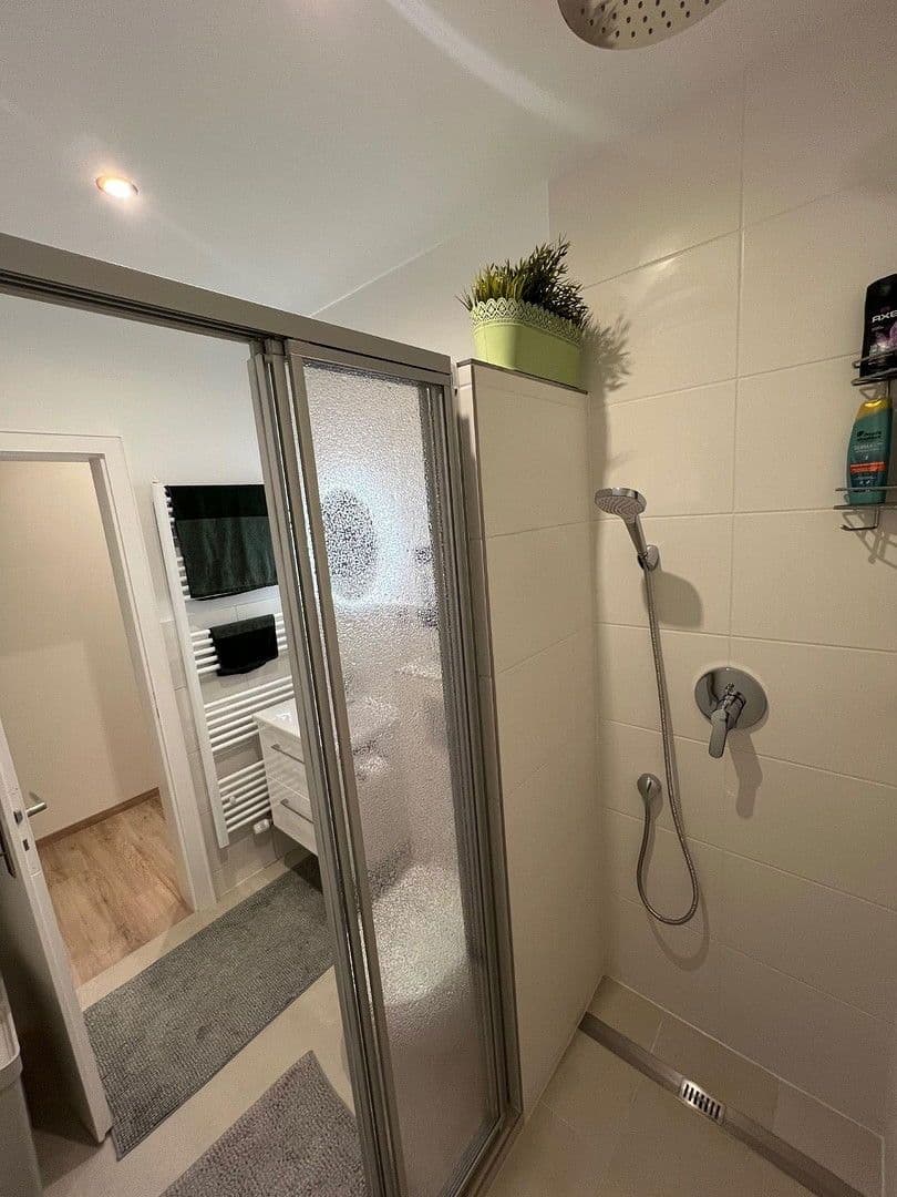 Pronájem bytu 2+1 56 m², Thiedeweg 28, Hamburg, Hamburg Pronájem bytu 2+1 56 m², Thiedeweg 28, Hamburg, Hamburg