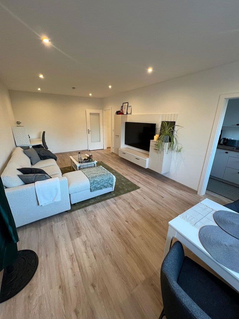 Pronájem bytu 2+1 56 m², Thiedeweg 28, Hamburg, Hamburg Pronájem bytu 2+1 56 m², Thiedeweg 28, Hamburg, Hamburg