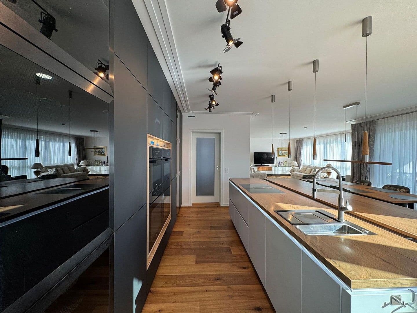 Prodej bytu 4+kk 168 m², Backnang, Bádensko-Württembersko Prodej bytu 4+kk 168 m², Backnang, Bádensko-Württembersko