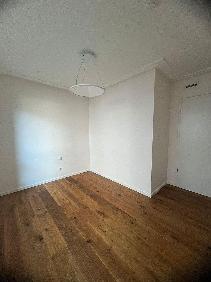 Prodej bytu 4+kk 168 m², Backnang, Bádensko-Württembersko Prodej bytu 4+kk 168 m², Backnang, Bádensko-Württembersko