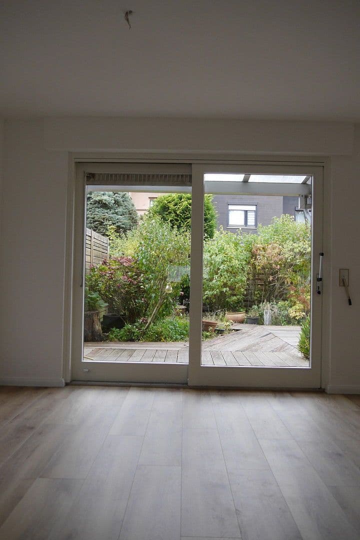 Prodej domu 119 m², pozemek 176 m², Frechen, Severní Porýní-Vestfálsko Prodej domu 119 m², pozemek 176 m², Frechen, Severní Porýní-Vestfálsko