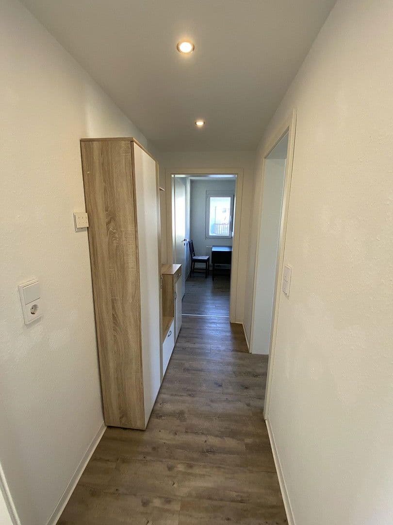 Pronájem bytu 4+1 85 m², Stuttgart, Bádensko-Württembersko Pronájem bytu 4+1 85 m², Stuttgart, Bádensko-Württembersko