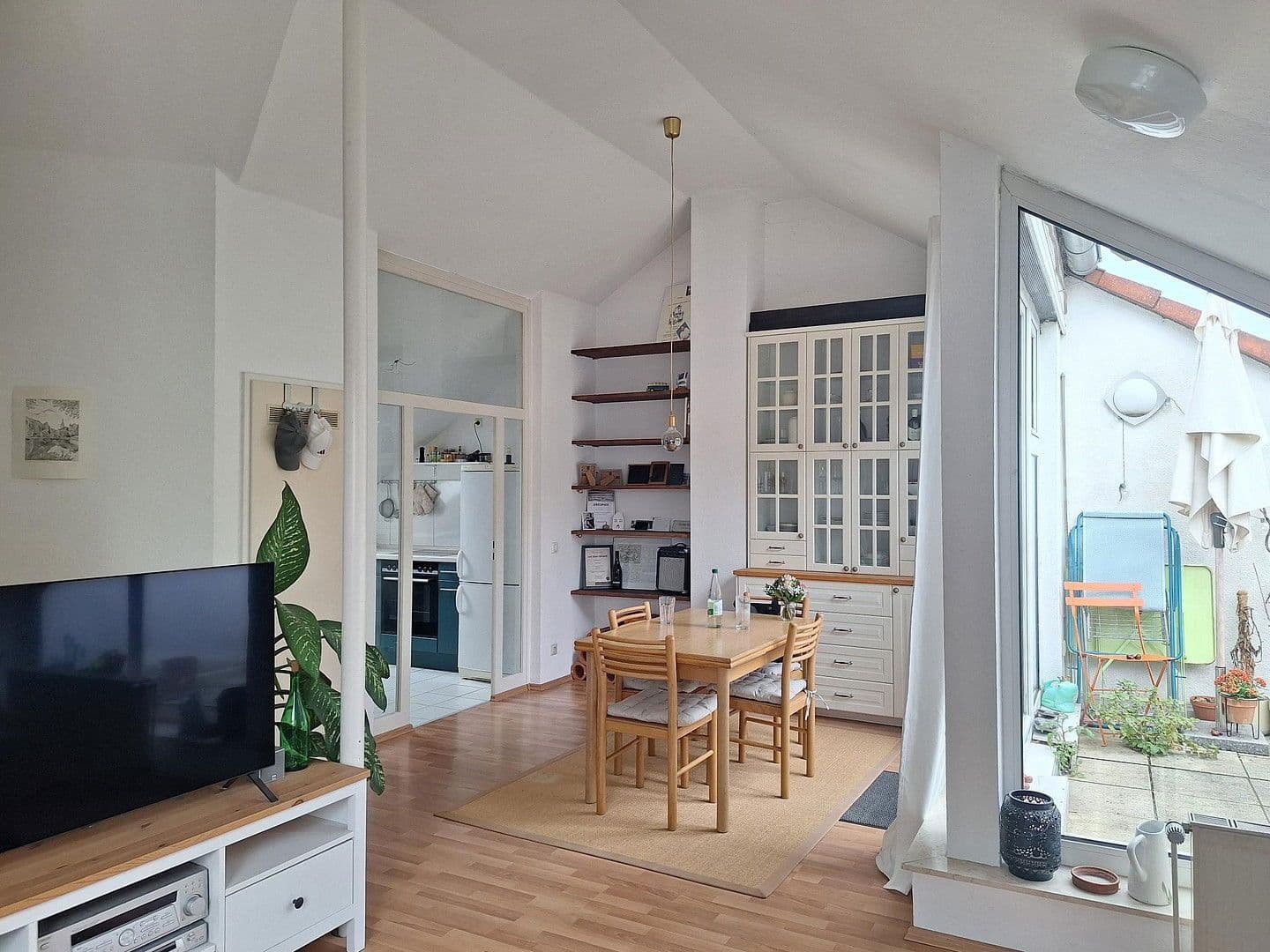 Prodej bytu 2+1 63 m², Mainz, Porýní-Falc Prodej bytu 2+1 63 m², Mainz, Porýní-Falc