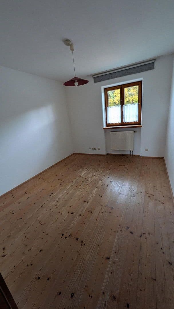 Prodej domu 160 m², pozemek 387 m², Steinhöring OT Abersdorf, Bavorsko Prodej domu 160 m², pozemek 387 m², Steinhöring OT Abersdorf, Bavorsko