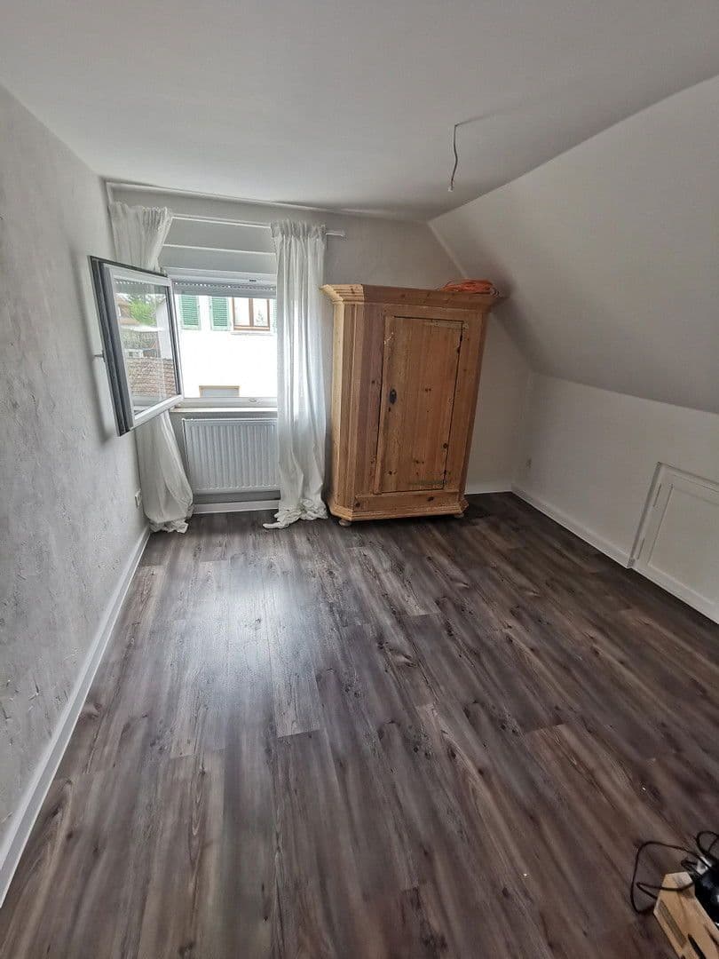 Prodej bytu 4+kk 100 m², Crailsheim, Bádensko-Württembersko Prodej bytu 4+kk 100 m², Crailsheim, Bádensko-Württembersko