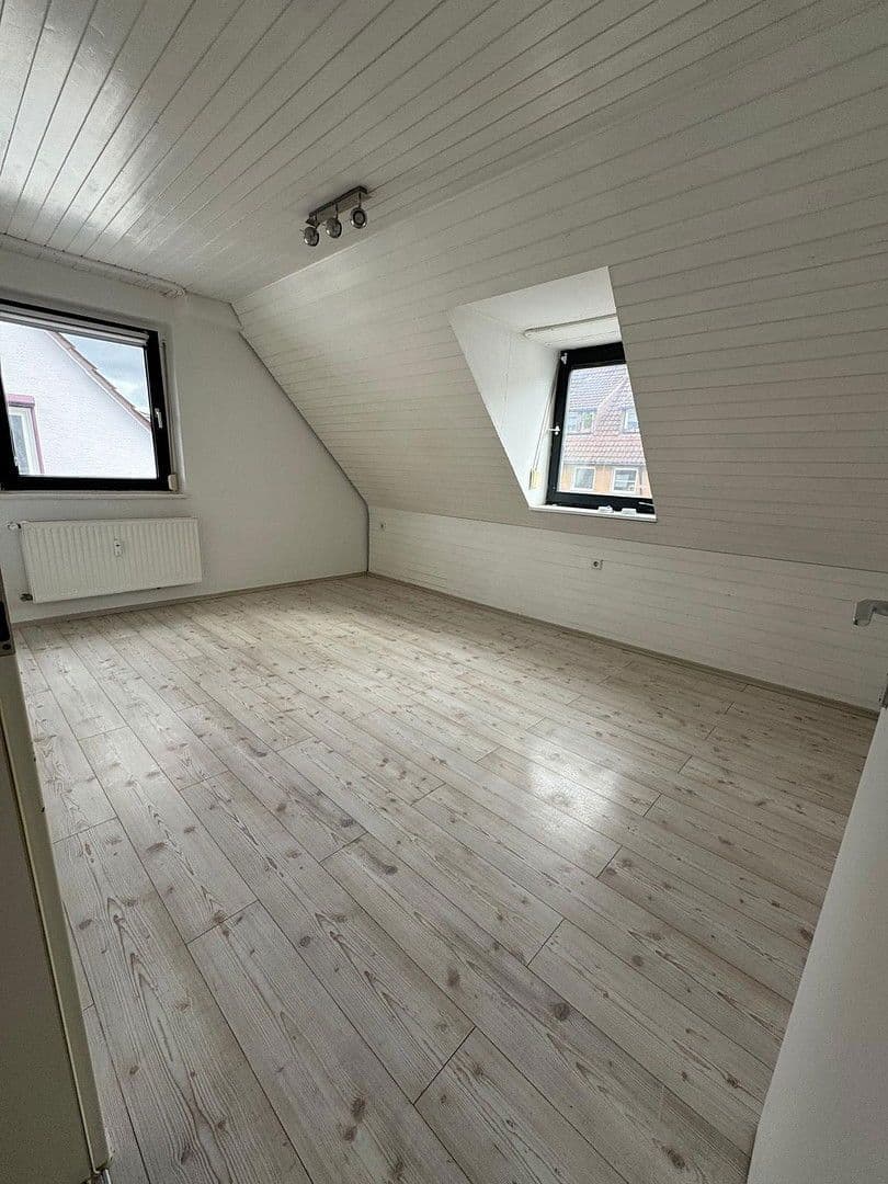 Prodej bytu 3+1 64 m², Stuttgart Hofen, Bádensko-Württembersko Prodej bytu 3+1 64 m², Stuttgart Hofen, Bádensko-Württembersko