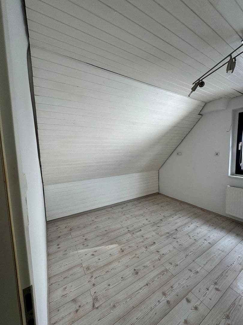 Prodej bytu 3+1 64 m², Stuttgart Hofen, Bádensko-Württembersko Prodej bytu 3+1 64 m², Stuttgart Hofen, Bádensko-Württembersko