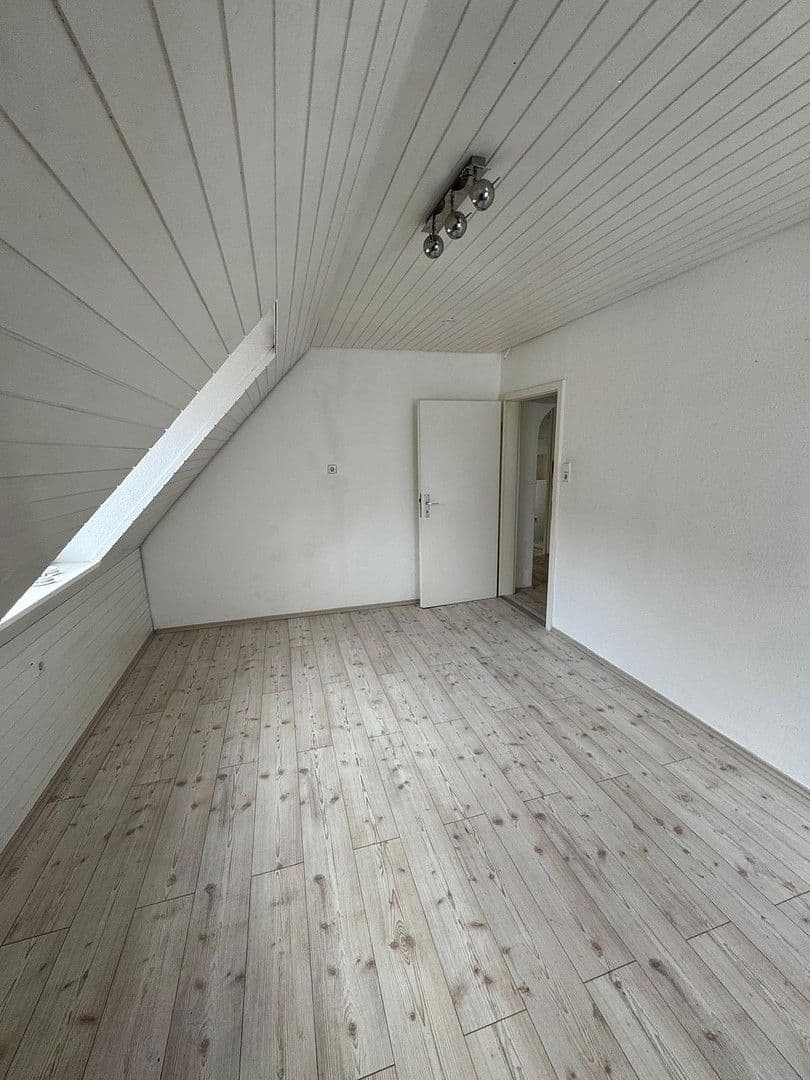 Prodej bytu 3+1 64 m², Stuttgart Hofen, Bádensko-Württembersko Prodej bytu 3+1 64 m², Stuttgart Hofen, Bádensko-Württembersko