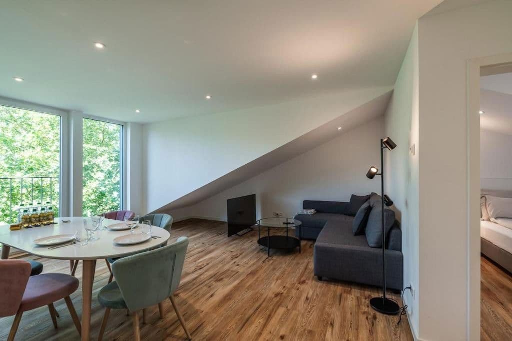 Pronájem bytu 3+1 67 m², Liebeneckstraße 14, Pforzheim, Bádensko-Württembersko Pronájem bytu 3+1 67 m², Liebeneckstraße 14, Pforzheim, Bádensko-Württembersko