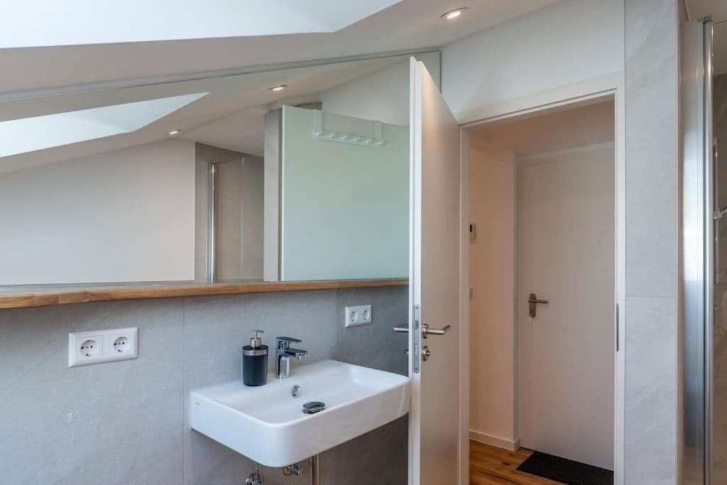 Pronájem bytu 3+1 67 m², Liebeneckstraße 14, Pforzheim, Bádensko-Württembersko Pronájem bytu 3+1 67 m², Liebeneckstraße 14, Pforzheim, Bádensko-Württembersko