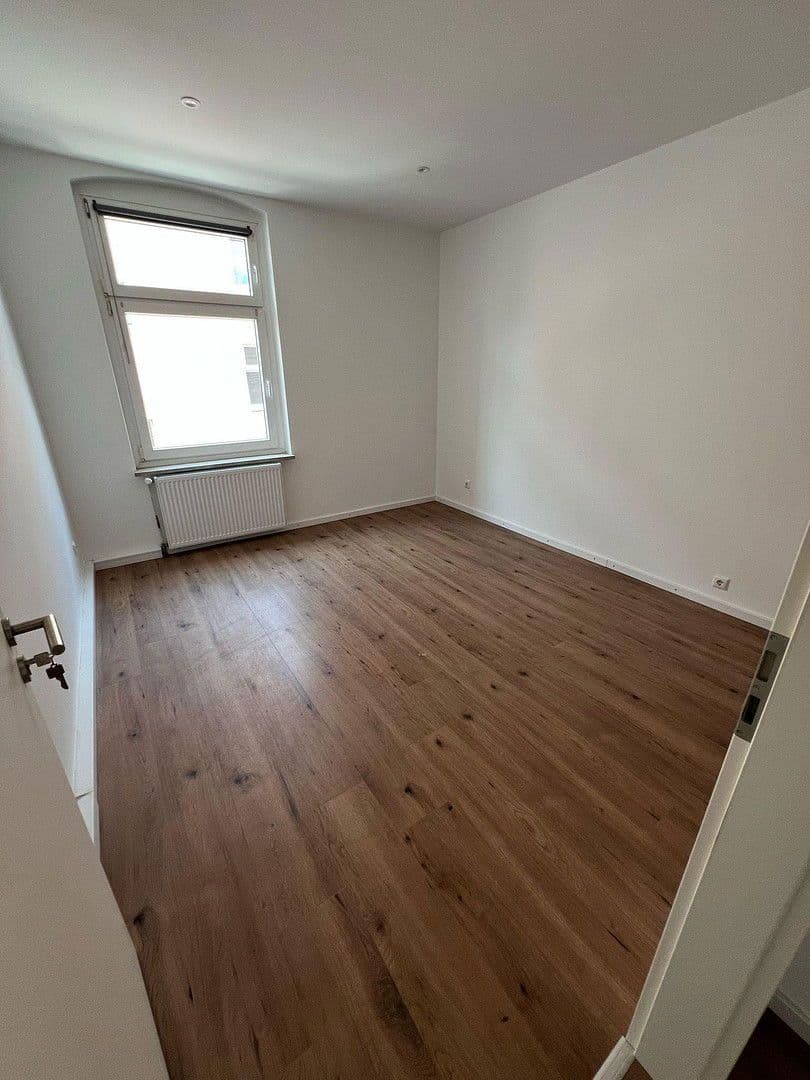Pronájem bytu 3+1 60 m², Venloer Str.332, Köln, Severní Porýní-Vestfálsko Pronájem bytu 3+1 60 m², Venloer Str.332, Köln, Severní Porýní-Vestfálsko