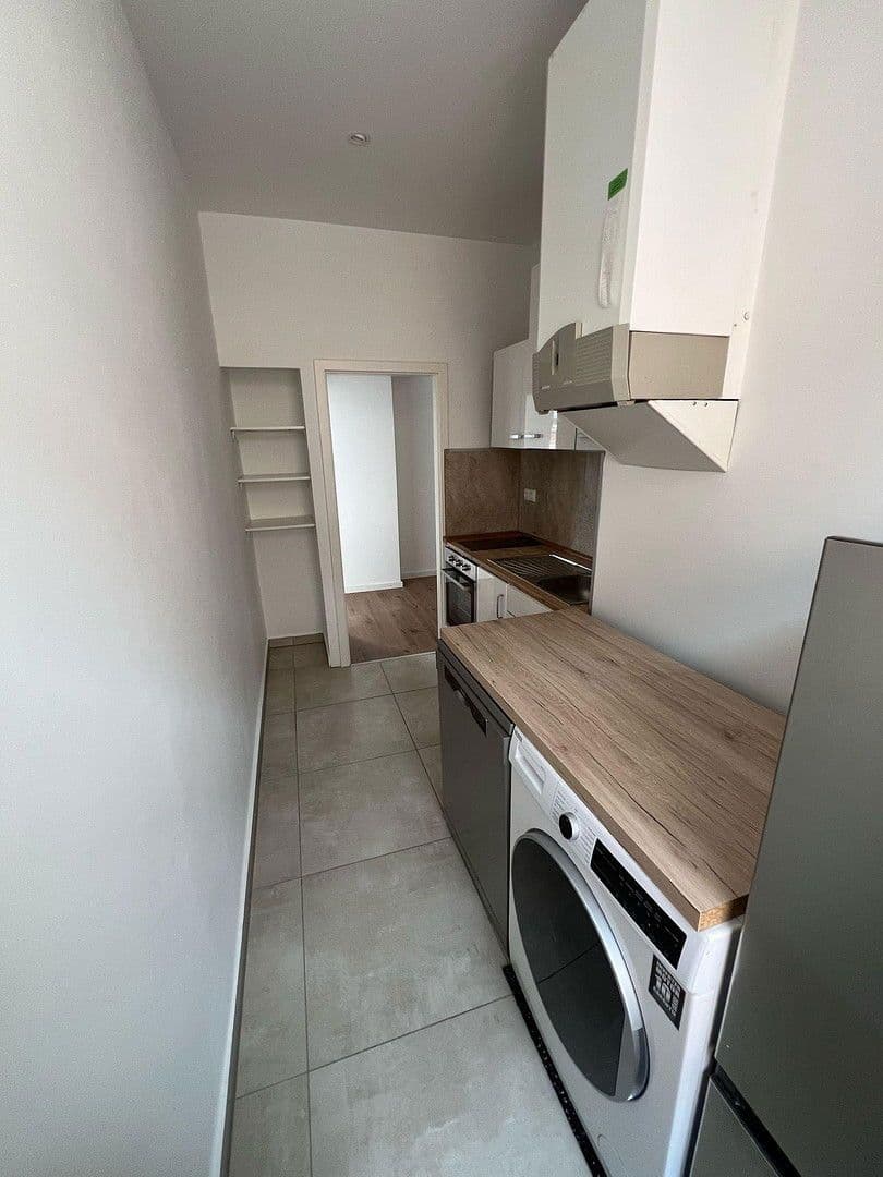 Pronájem bytu 3+1 60 m², Venloer Str.332, Köln, Severní Porýní-Vestfálsko Pronájem bytu 3+1 60 m², Venloer Str.332, Köln, Severní Porýní-Vestfálsko