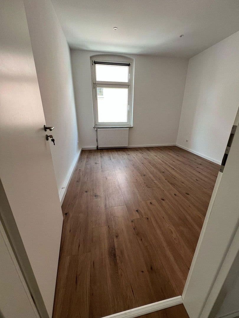 Pronájem bytu 3+1 60 m², Venloer Str.332, Köln, Severní Porýní-Vestfálsko Pronájem bytu 3+1 60 m², Venloer Str.332, Köln, Severní Porýní-Vestfálsko