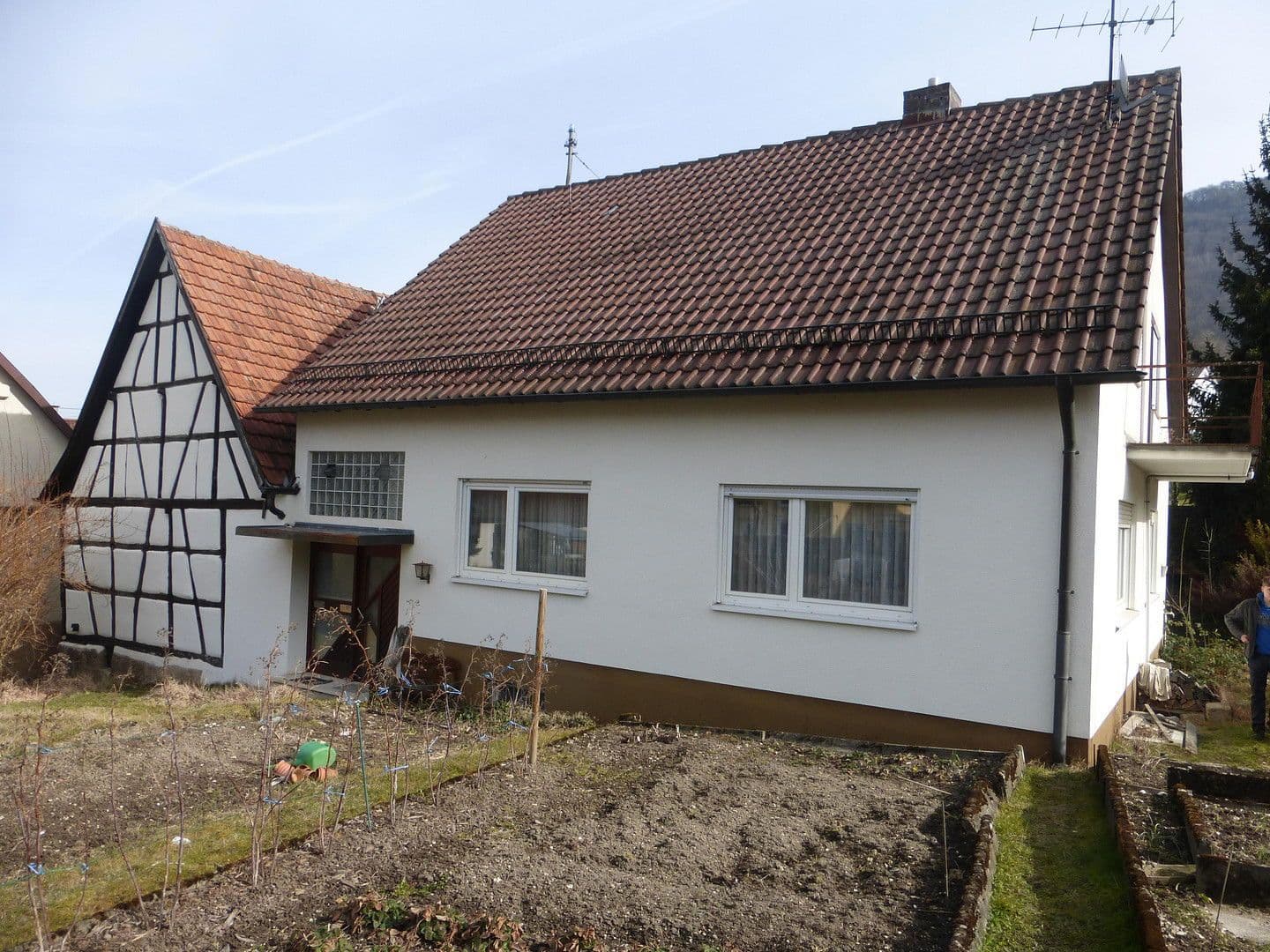Prodej domu 91 m², pozemek 836 m², Metzingen, Bádensko-Württembersko Prodej domu 91 m², pozemek 836 m², Metzingen, Bádensko-Württembersko