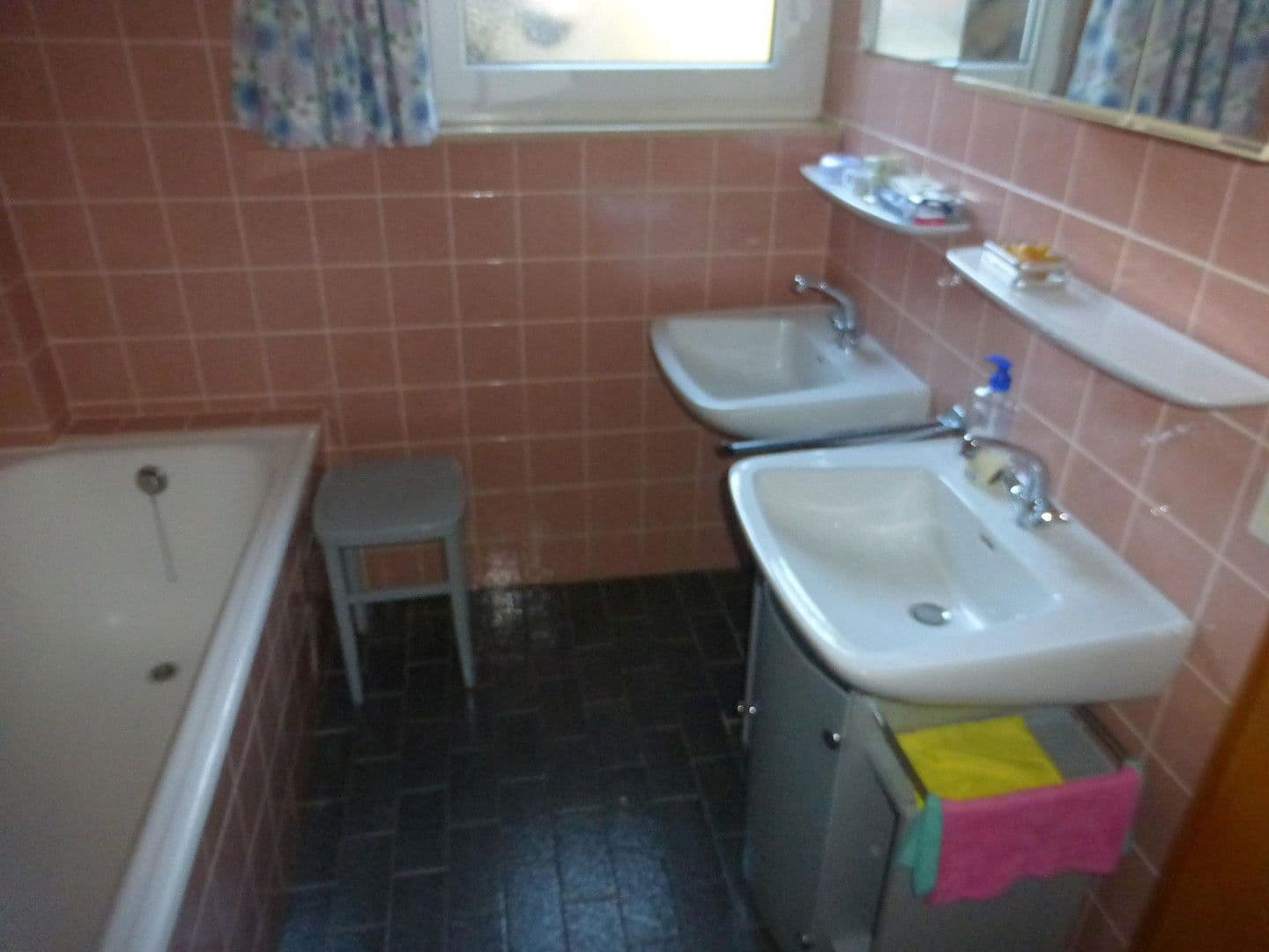 Prodej domu 91 m², pozemek 836 m², Metzingen, Bádensko-Württembersko Prodej domu 91 m², pozemek 836 m², Metzingen, Bádensko-Württembersko