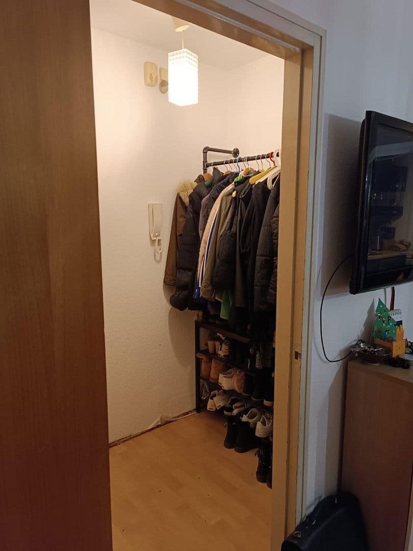 Pronájem bytu 1+1 11 m², Laufener Straße 13, Freiburg, Bádensko-Württembersko Pronájem bytu 1+1 11 m², Laufener Straße 13, Freiburg, Bádensko-Württembersko