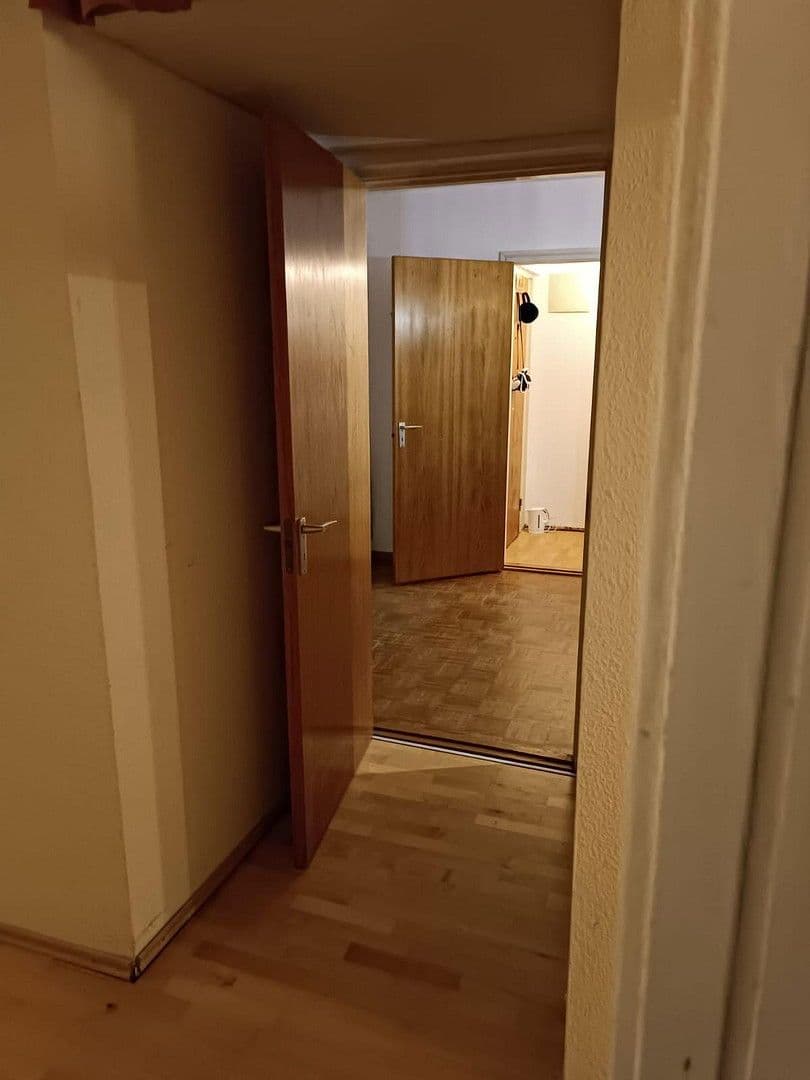 Pronájem bytu 1+1 11 m², Laufener Straße 13, Freiburg, Bádensko-Württembersko Pronájem bytu 1+1 11 m², Laufener Straße 13, Freiburg, Bádensko-Württembersko
